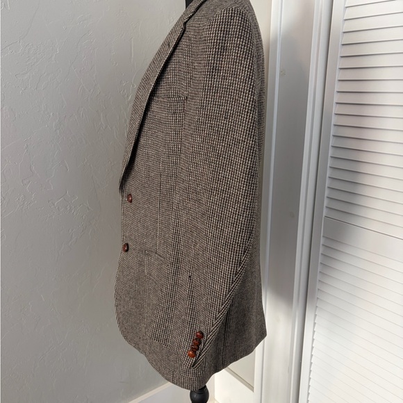 Classic Brown Blazer - Picture 2 of 6